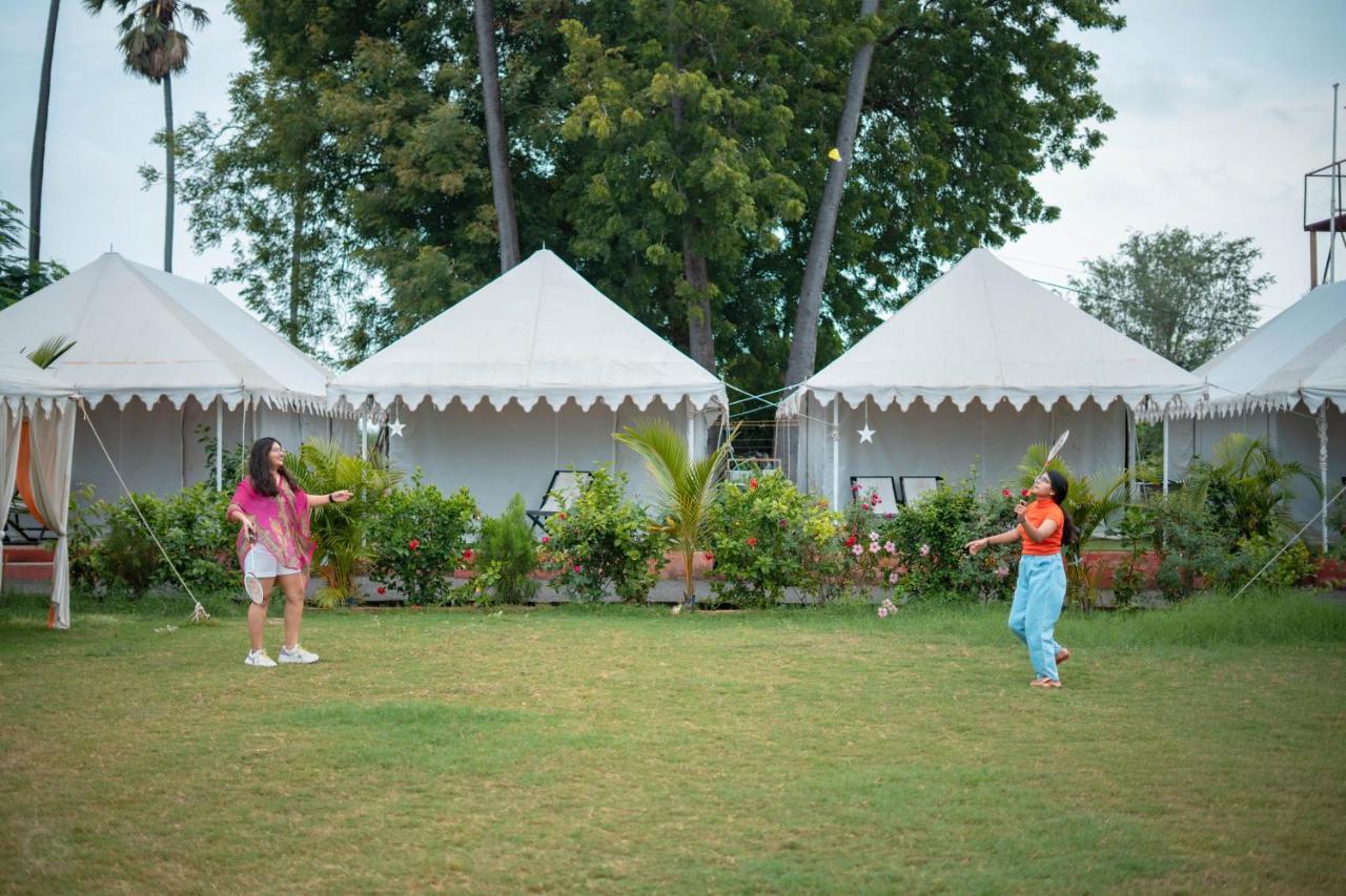 Unity Holiday Tent City Kevadia Экстерьер фото
