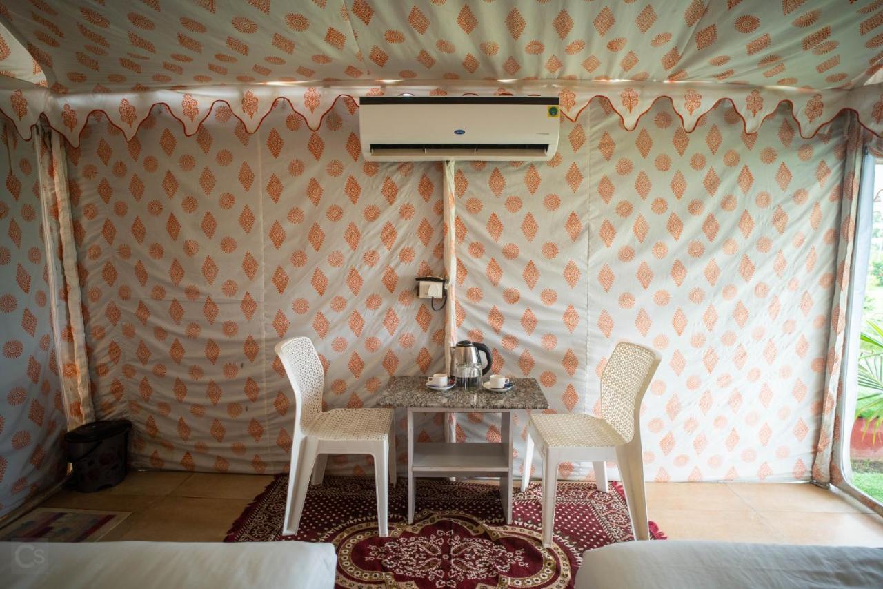 Unity Holiday Tent City Kevadia Экстерьер фото
